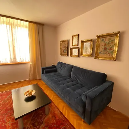 Retro Cozy Apartman